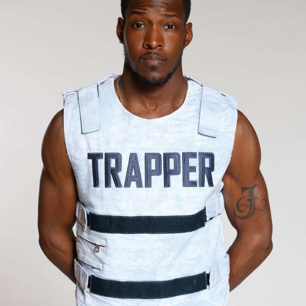 Men's Trapper Denim Military Vest - Light Wash